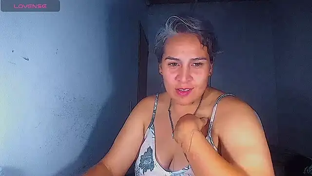 Yessi_rousse webcam