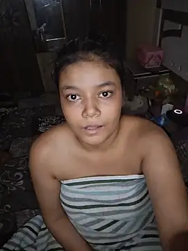 Hot-Priya_babes