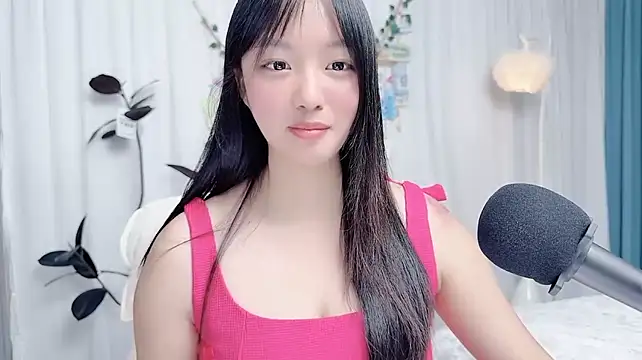 Winnie666999 webcam
