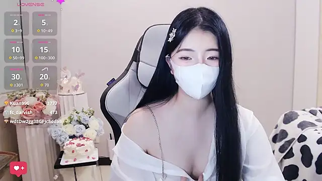 Nina_777_ webcam