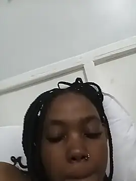 freakyhole2001 live cam on StripChat