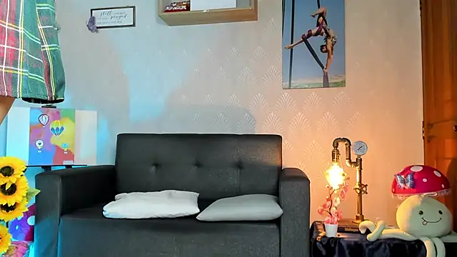 Alaia_Love77 webcam
