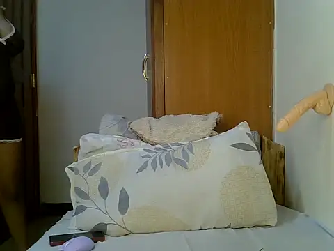Sweetbrowna webcam