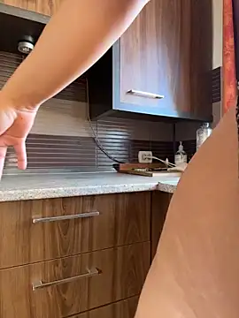 Hotmomcheckk_ webcam