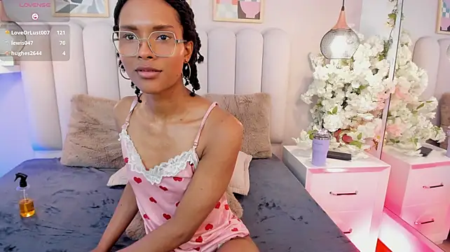 Megan__Hart_ live cam on StripChat