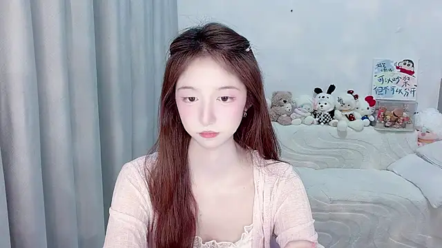 lucky-tt live cam on StripChat