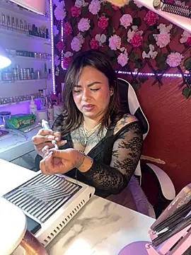 EMILY_DEGRAAF live cam on StripChat