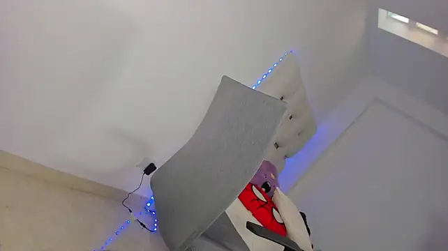 MissCarolinne webcam