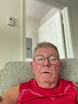 flyboy617 live cam on StripChat
