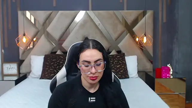 MartinaaFit live cam on StripChat