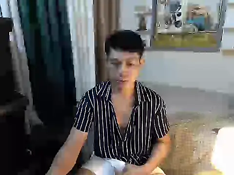 xshyboyx live cam on StripChat