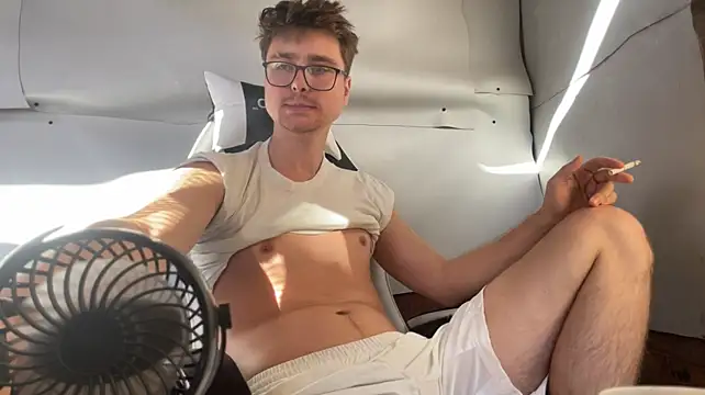 HotGentleman_3003 webcam