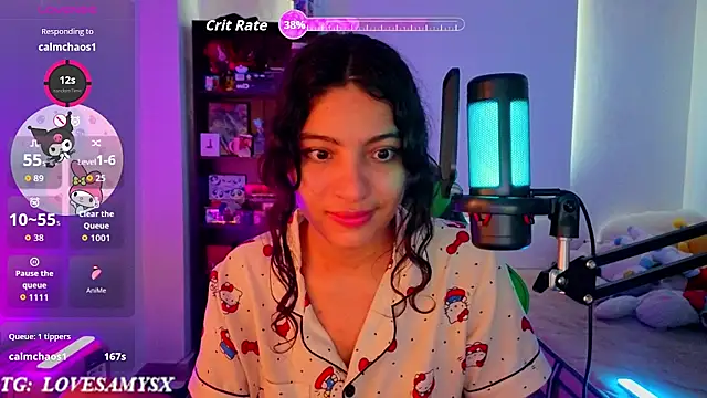 Lovelyamyy live cam on StripChat