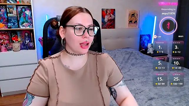 ur_geekgirl webcam