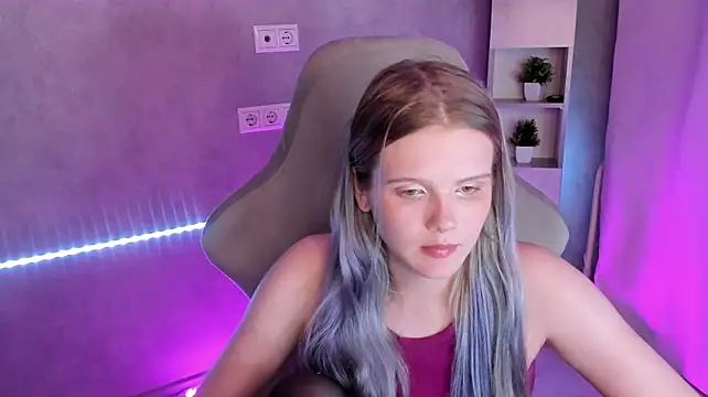Alisa_Allison webcam