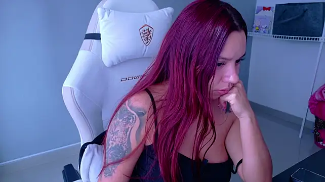 samantha_tattu webcam
