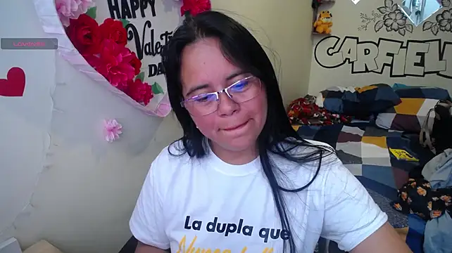Miss__kendra_ live cam on StripChat