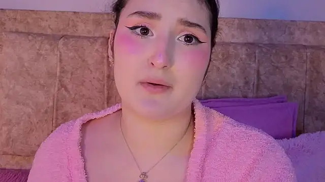 zoe_moon__ webcam