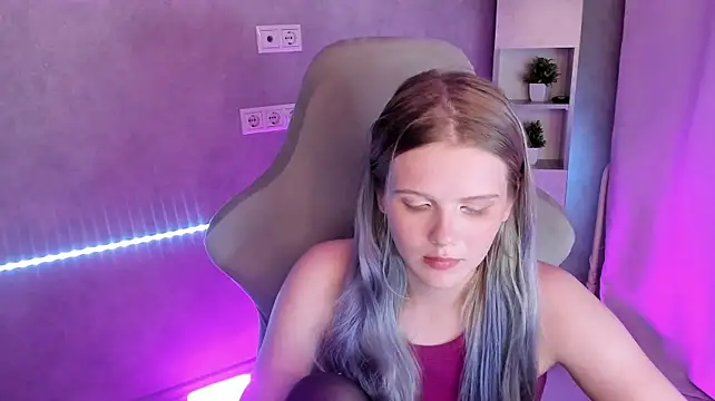 Alisa_Allison webcam