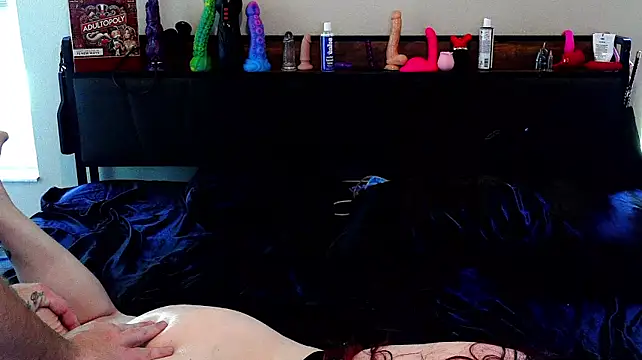 SHAWNandCHRISTIE live cam on StripChat