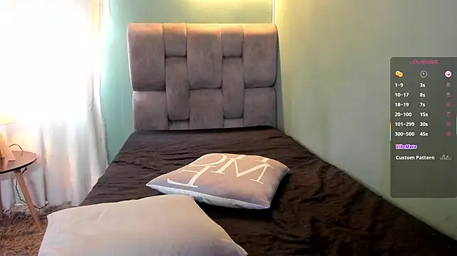 Sara__Michell webcam