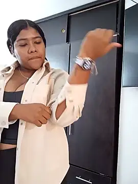 paola091 webcam