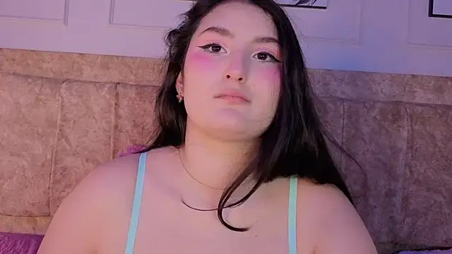 zoe_moon__ webcam