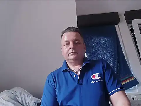 boy0230M webcam