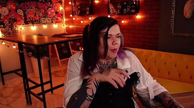 CharliBlackwood webcam