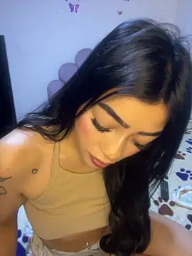 dakota_sakura (F young) - show in shower 🥵😈😈🔞🔞