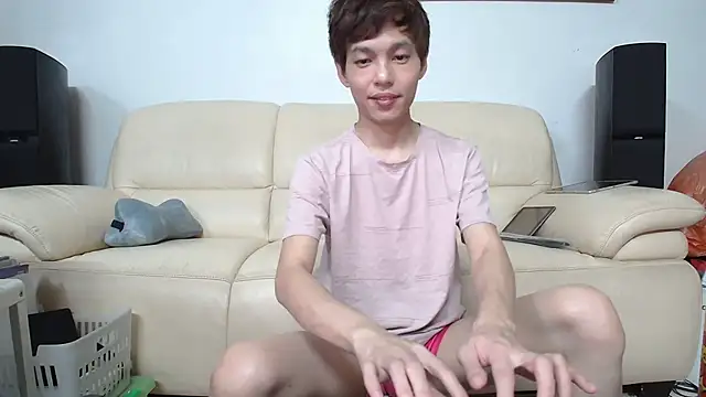 andrewooi (Ask my age) - CUMSHOW! at GOAL!