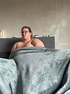 CurvyPaar2 webcam