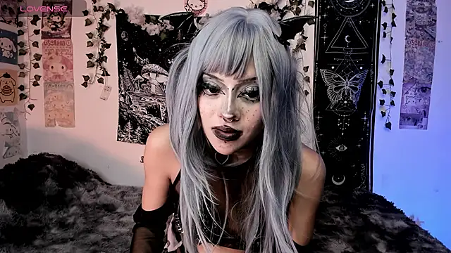GothKitten666 webcam