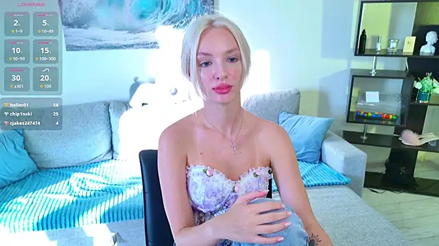 AleksaBlonde webcam