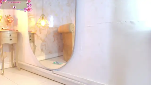 ariannaruiz webcam