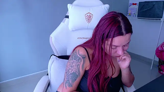 samantha_tattu webcam