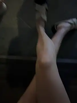 littleqiu live sex cam