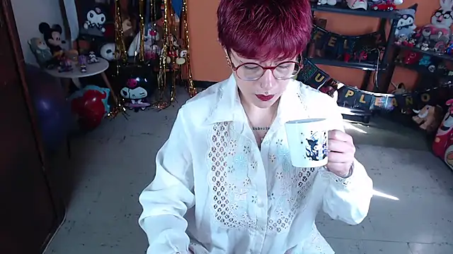 MissMiia2 live cam on StripChat