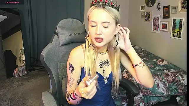 LaslyAngel webcam
