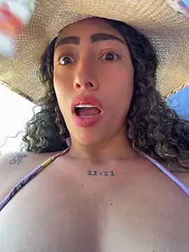roxyrougee webcam
