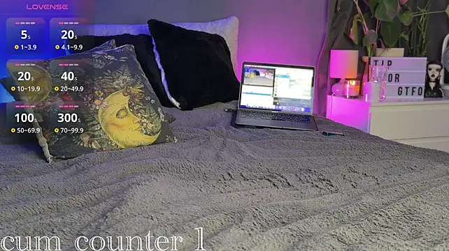 inked-vvitch webcam