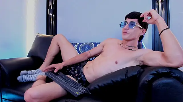 Dark_Valentino_ webcam