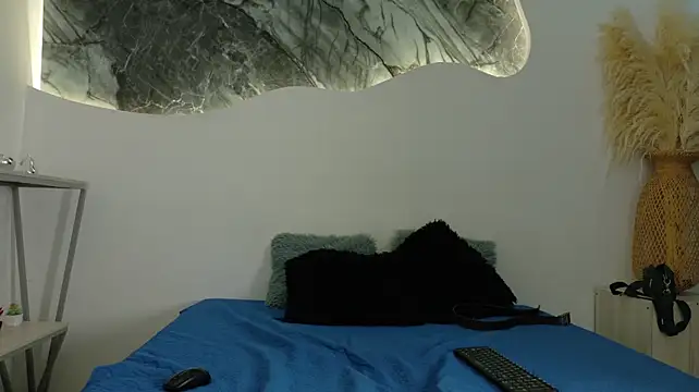 Monyel_Blake webcam