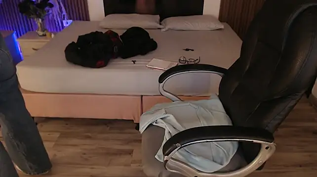 Sam_mansson66 live cam on StripChat