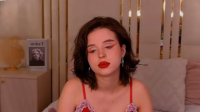 LanaLedger live cam on StripChat