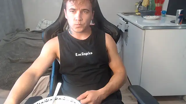 Denis_sport live cam on StripChat
