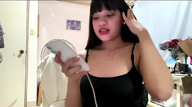MoonlitSiren27 live cam on StripChat
