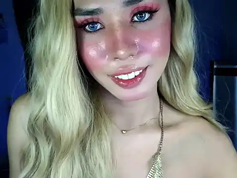 hotfuckingprincess live cam on StripChat