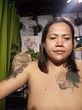 TabooSHOWgirl18 webcam