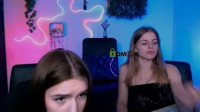 lisa_dark_ webcam